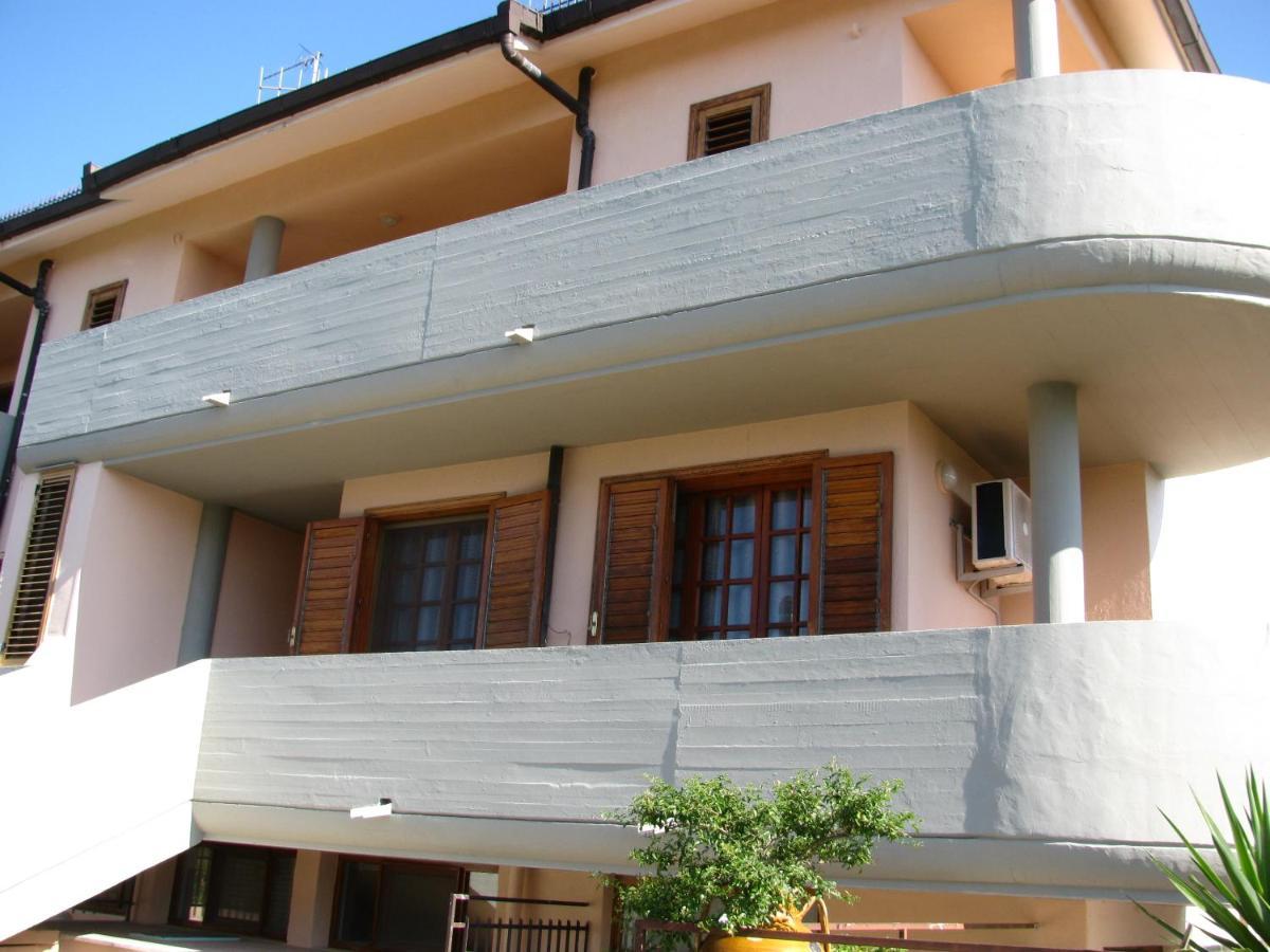 B&B Villa Alba มาเตรา ภายนอก รูปภาพ